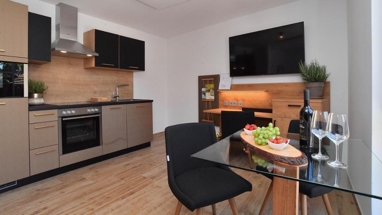 Der Ochsen Aparthotel Капел-Графенхаузен Екстериор снимка